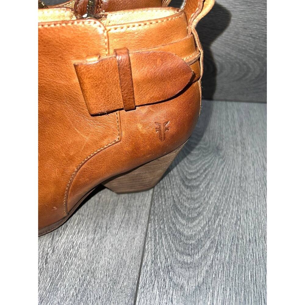 Frye Women's Carmel Full Grain Leather Zip Short Boots Y2K cognac Size 7 S000142 - Picture 11 of 11